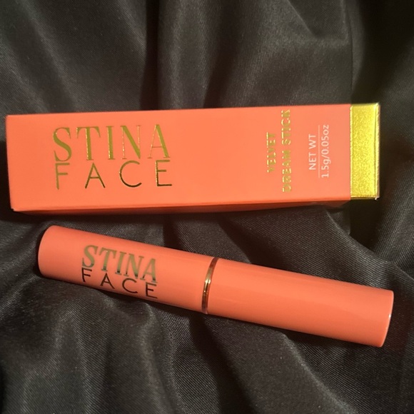2/$25 STINA FACE VELVET DREAMSTICK LIPSTICK name BLISS - BRAND NEW IN THE BOX! - Picture 2 of 6